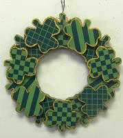 WOODEN SHAMROCK WREATH
